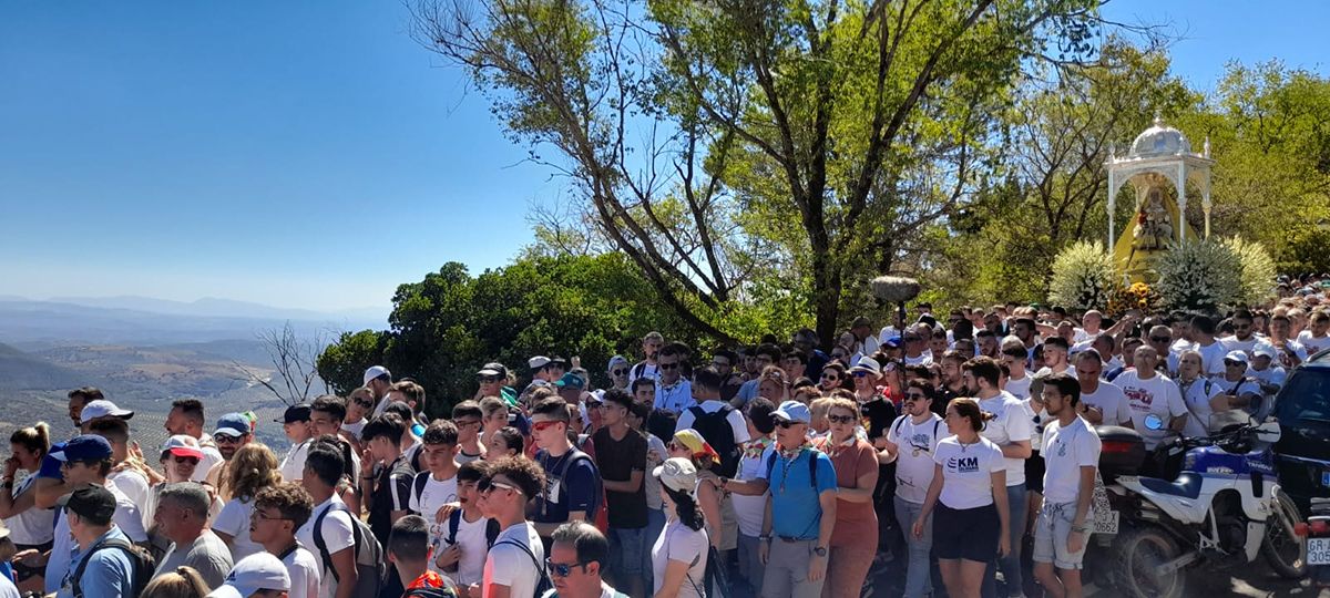 Bajá de la Virgen de la Sierra en Cabra