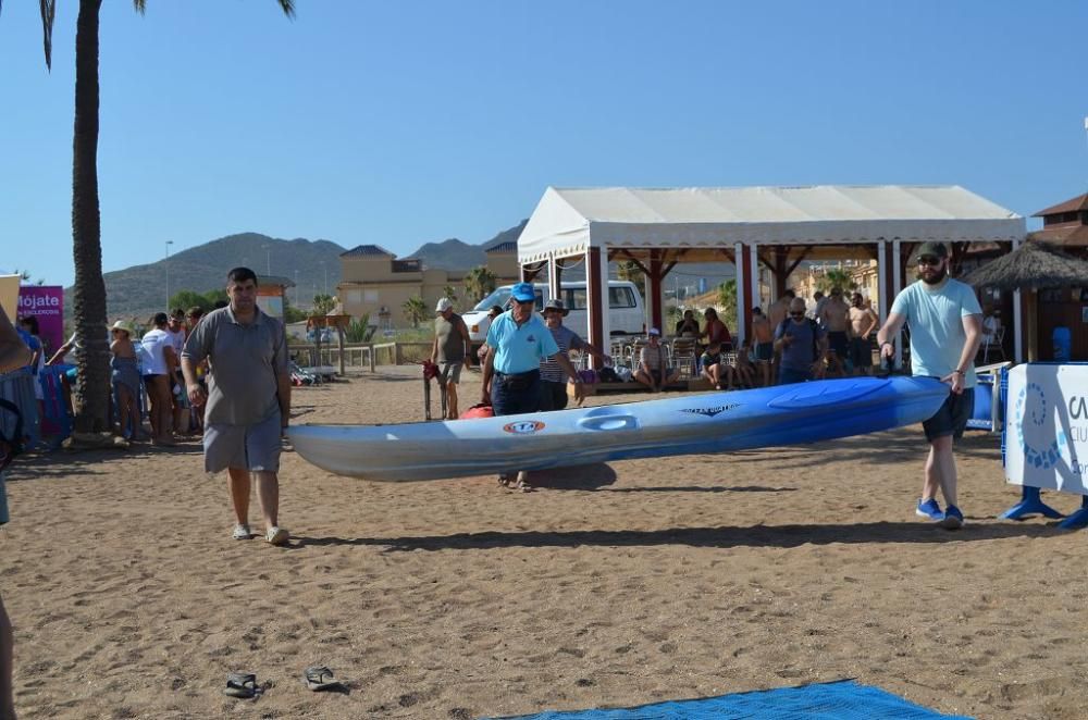 Más de 200 participantes 'se mojan' por la esclerósis múltiple en Playa Paraíso