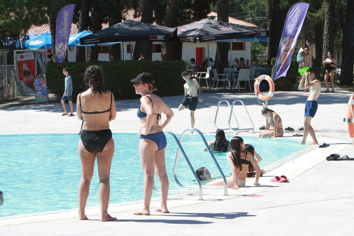 Una de las piscinas del parque acuático Monterrei, en Ourense.