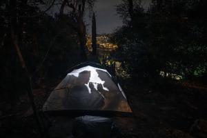 Jonathan, de 42 anys i al carrer pel 'chemsex': "Jo tenia una vida normal i la 'tina' m'ho ha tret tot"