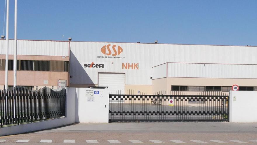 Exterior de la empresa Ibérica de Suspensiones, en Nules