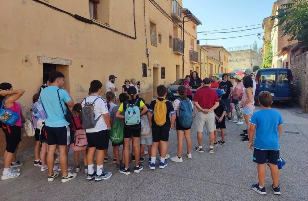 Los jóvenes se enfrentaron a diversos retos deportivos.