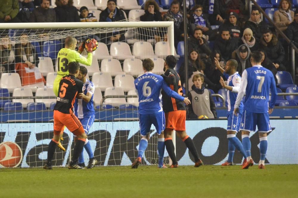 El Dépor cae en Riazor ante el Valencia