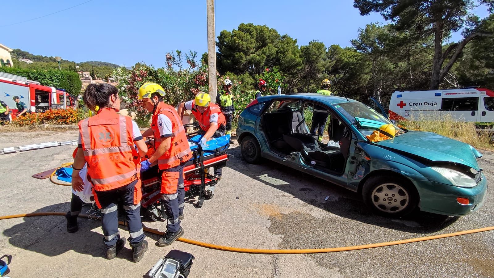 La UME participa en un gran simulacro de incendio forestal en Canyamel