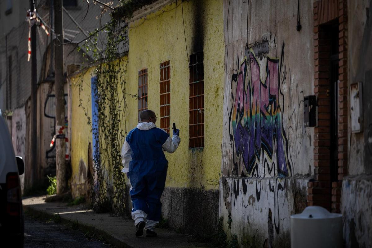 Un hombre de 55 años ha muerto este jueves tras un incendio en la chabola en la que residía en la calle Juan XXII.