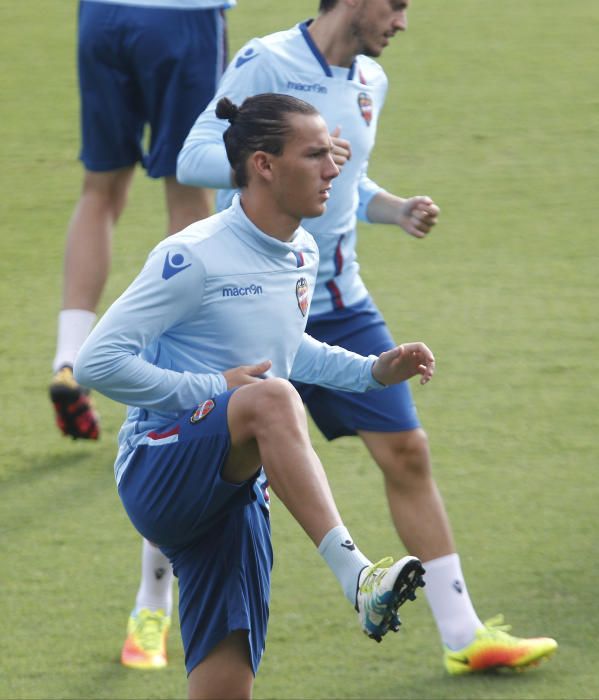 Las mejores imágenes del entrenamiento del Levante UD