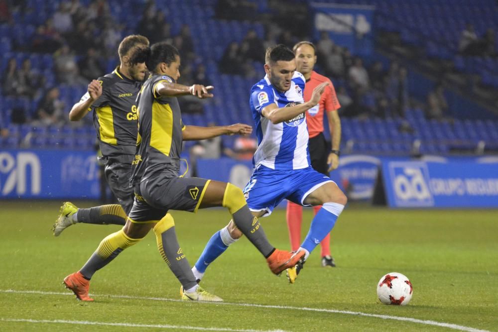 El Dépor cae goleado ante Las Palmas