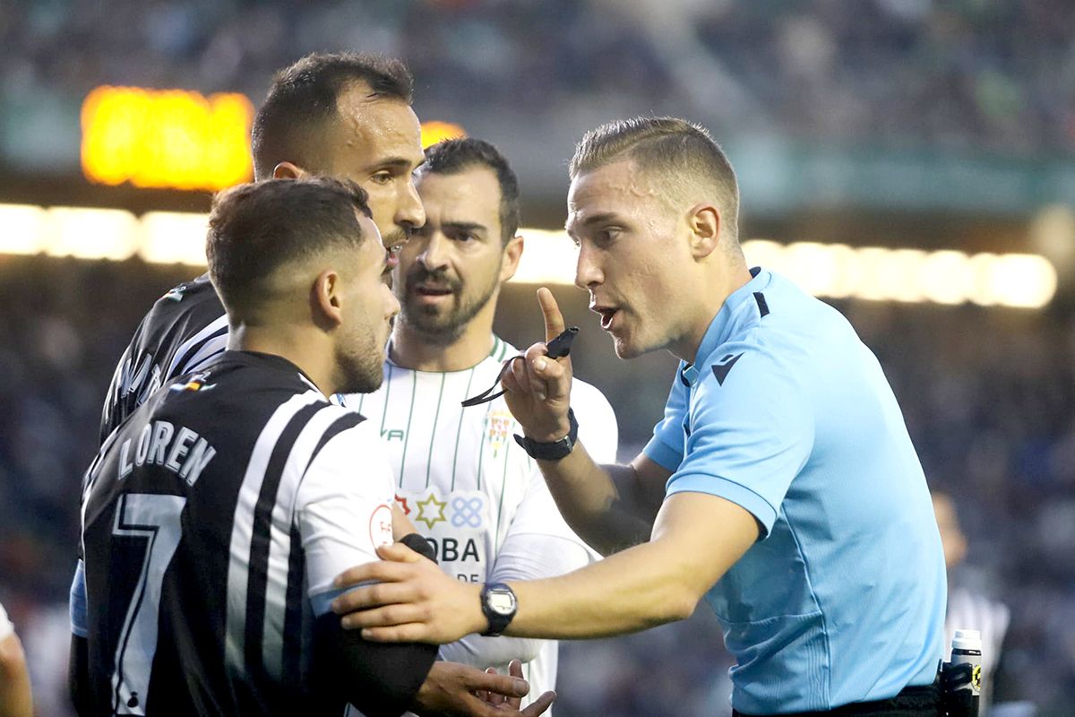 Las imágenes del Córdoba CF - Linense