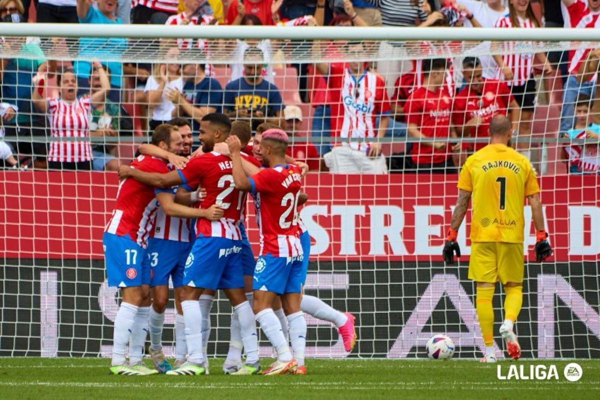 El Girona comparte el liderato de LaLiga EA Sports con el Barcelona El Girona comparte el liderato de LaLiga EA Sports con el Barcelona
