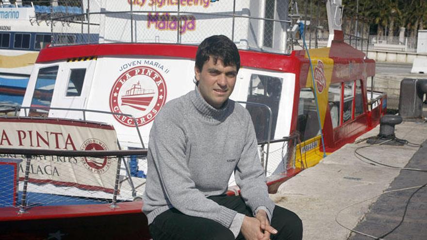 Iván Perchante, en el barco turístico del puerto, en octubre de 2016.