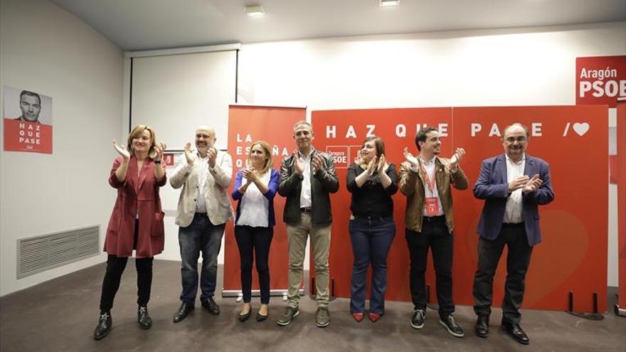 El PSOE desata la euforia tras lograr el quinto escaño en un apretadísimo final