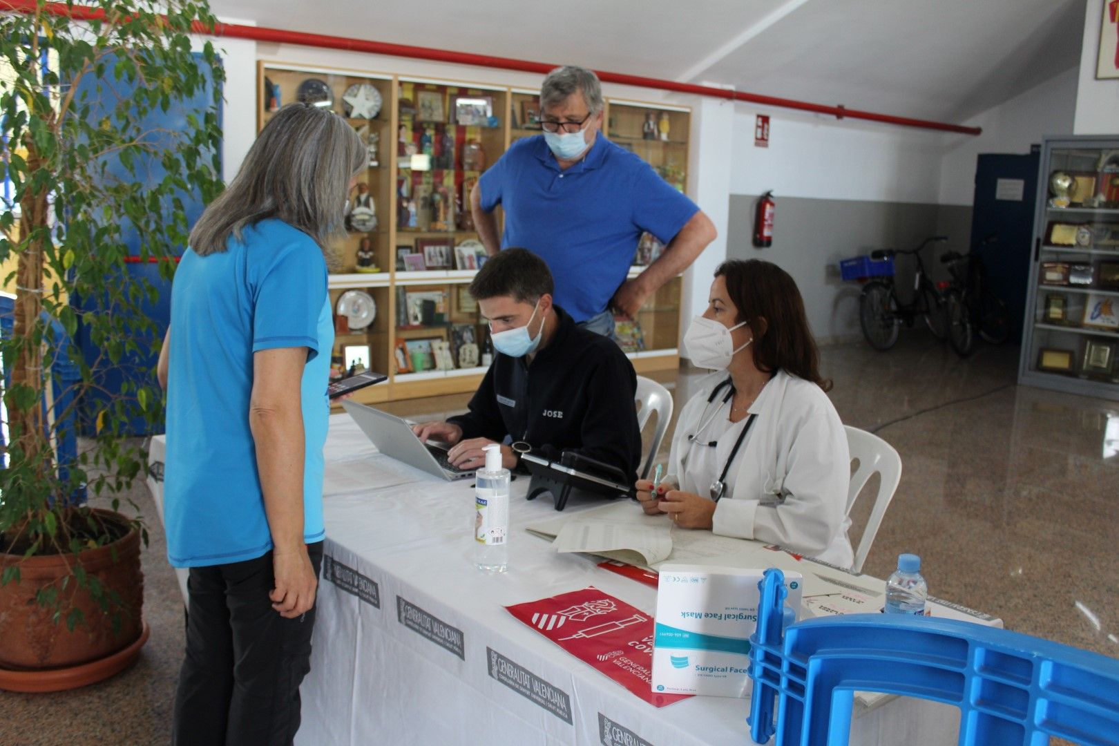 Sanitat activa los nuevos 'vacunódromos' en los municipios de Castellón