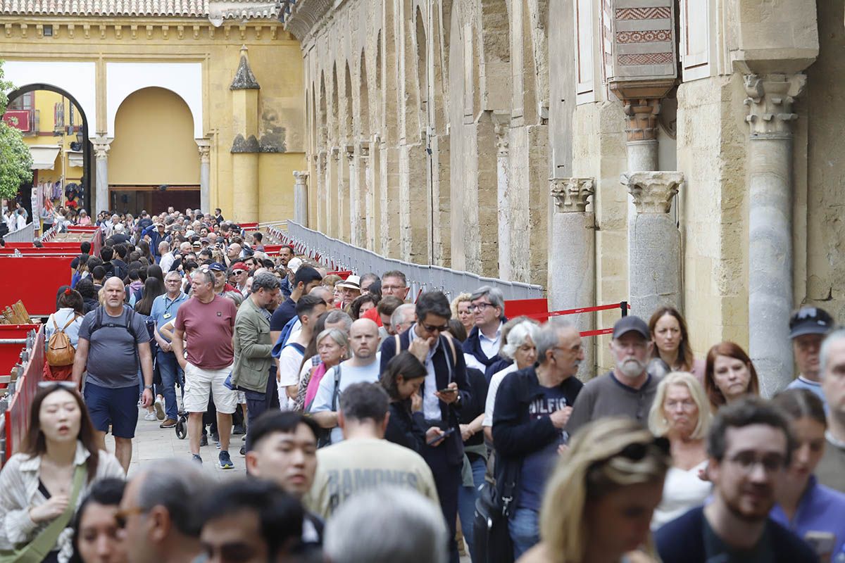 Los turistas tomán Córdoba en el Domingo de Ramos