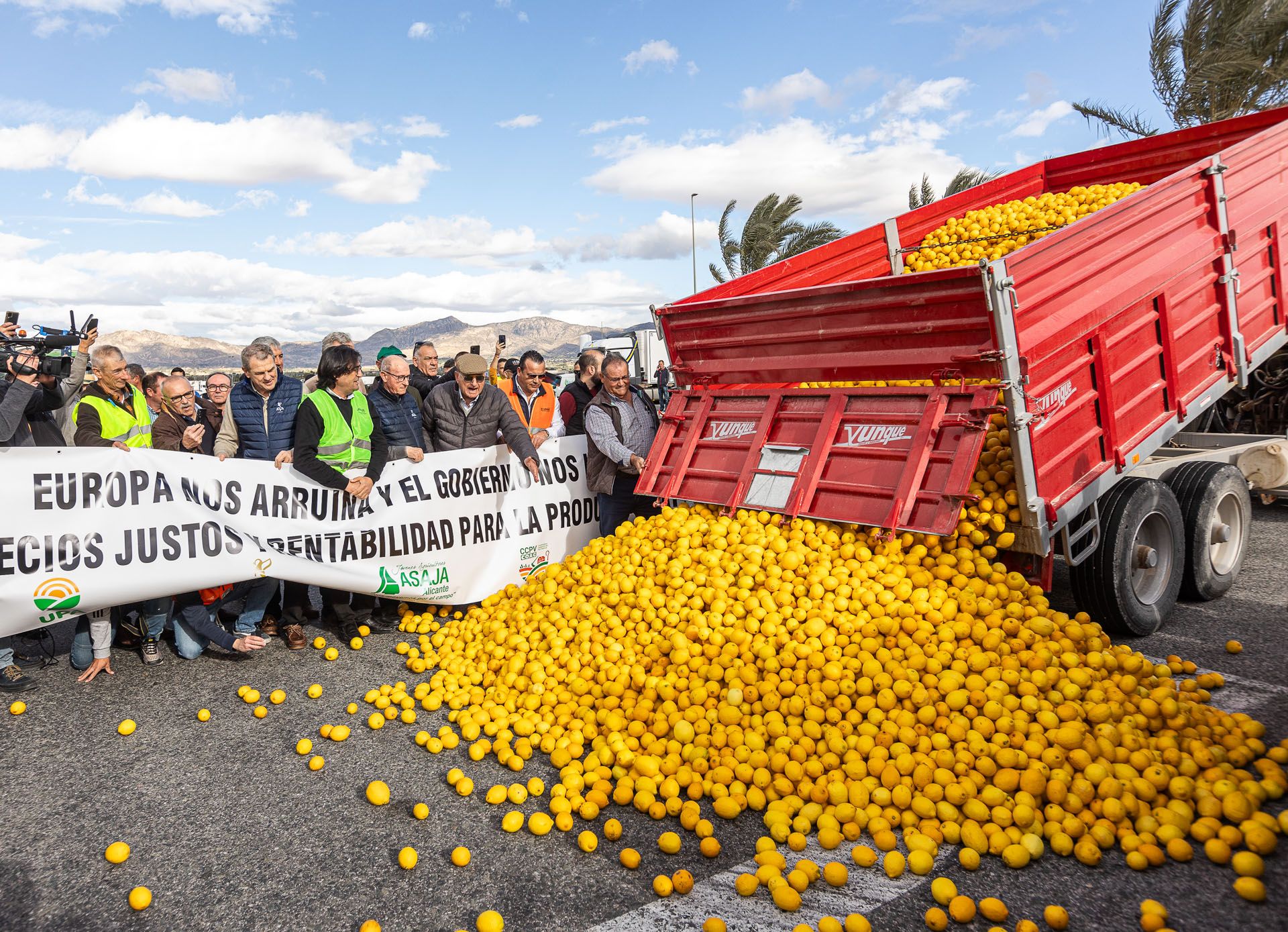 Protesta de agricultores en la vega Baja