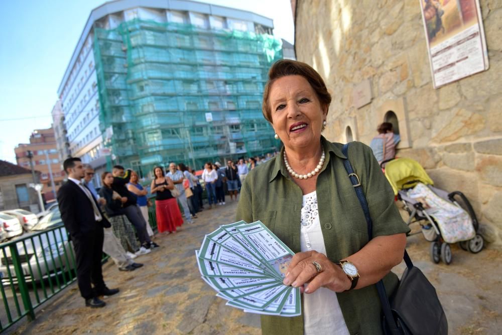 Largas colas para conseguir entradas para los toros// G.Santos