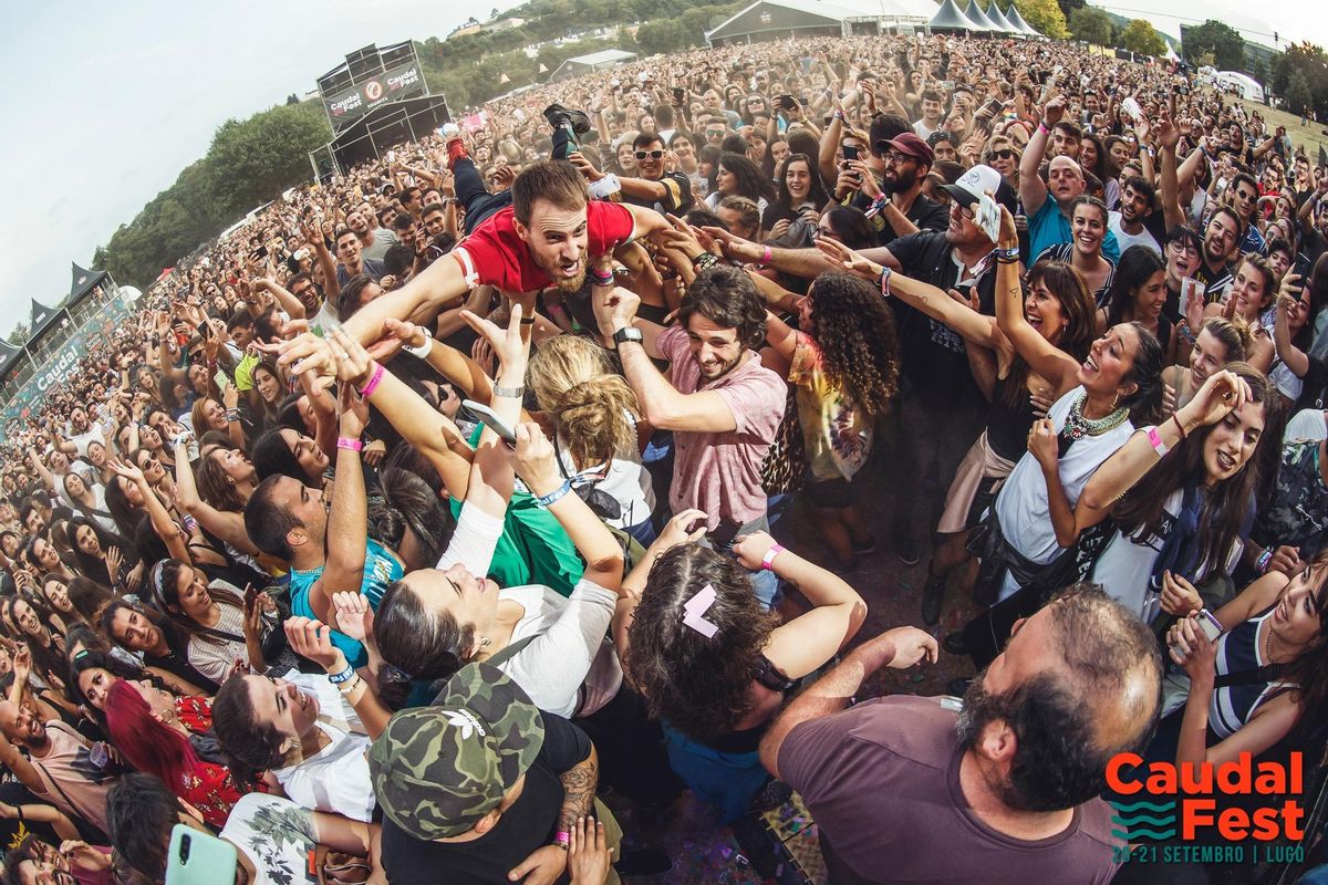 Público en uno de los conciertos celebrados en una edición anterior a la pandemia del Caudal Fest.