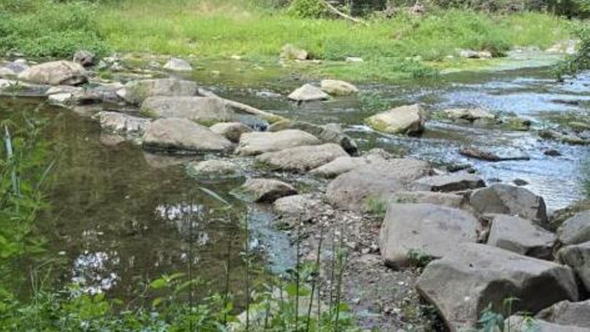 La ruta de les Tres Colades de Sant Joan les Fonts reobre després de mesos de treballs