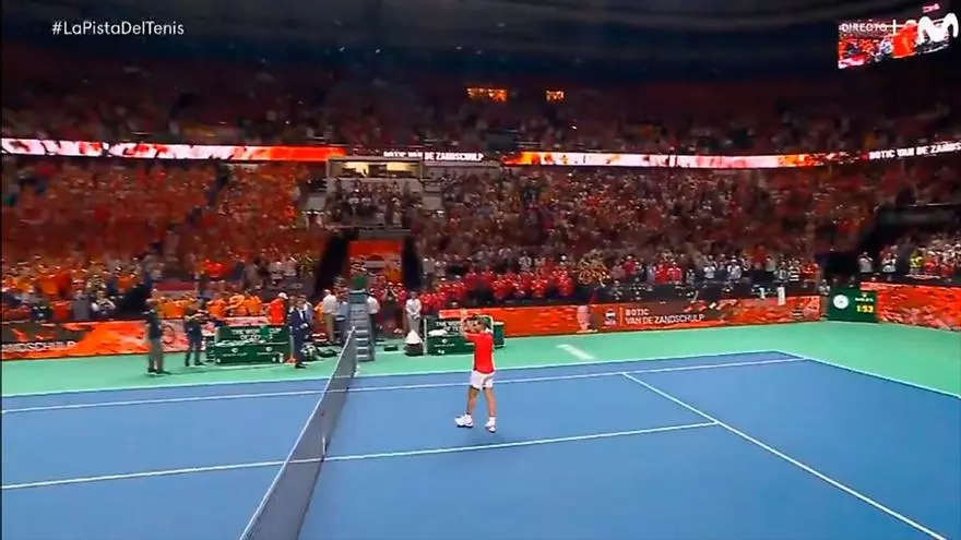 La ovaci車n del Carpena a Rafa Nadal