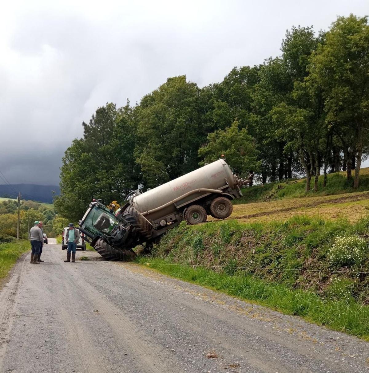 Tractor accidentado en Gresande