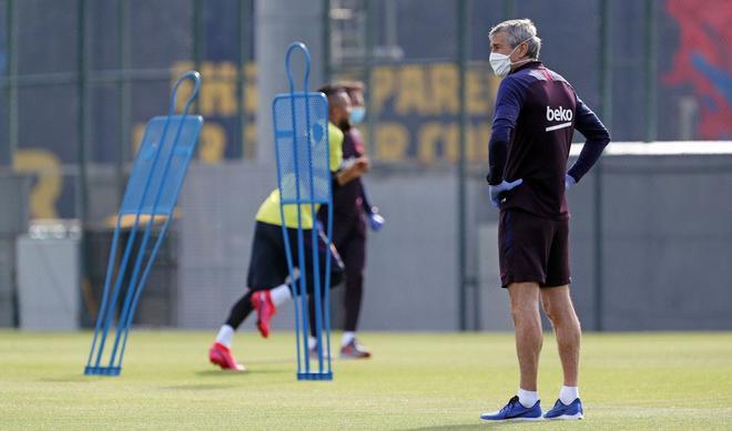 Quique Setién, en el primer entrenamiento tras la pandemia.