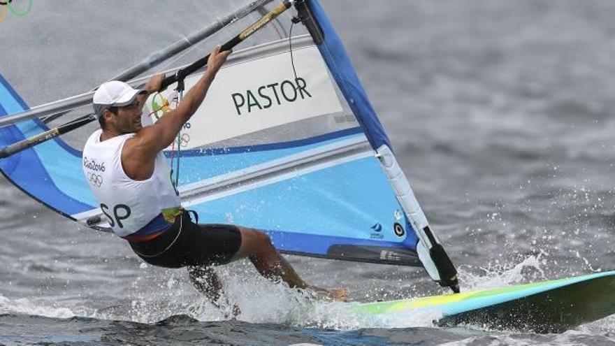 Iván Pastor, durante una regata.