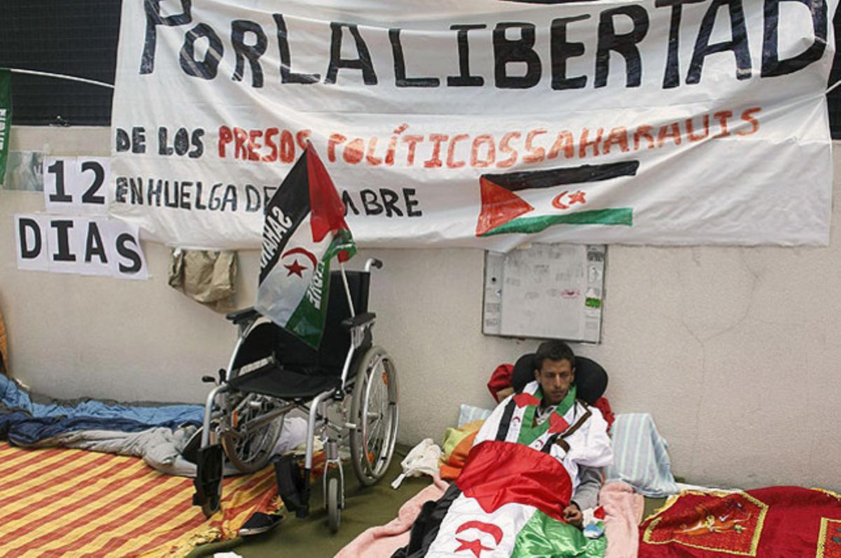 El sahrauí Lafkir Kaziza, que segueix en vaga de fam a Madrid des del 31 de maig per exigir la llibertat d’un grup de presos polítics detinguts.