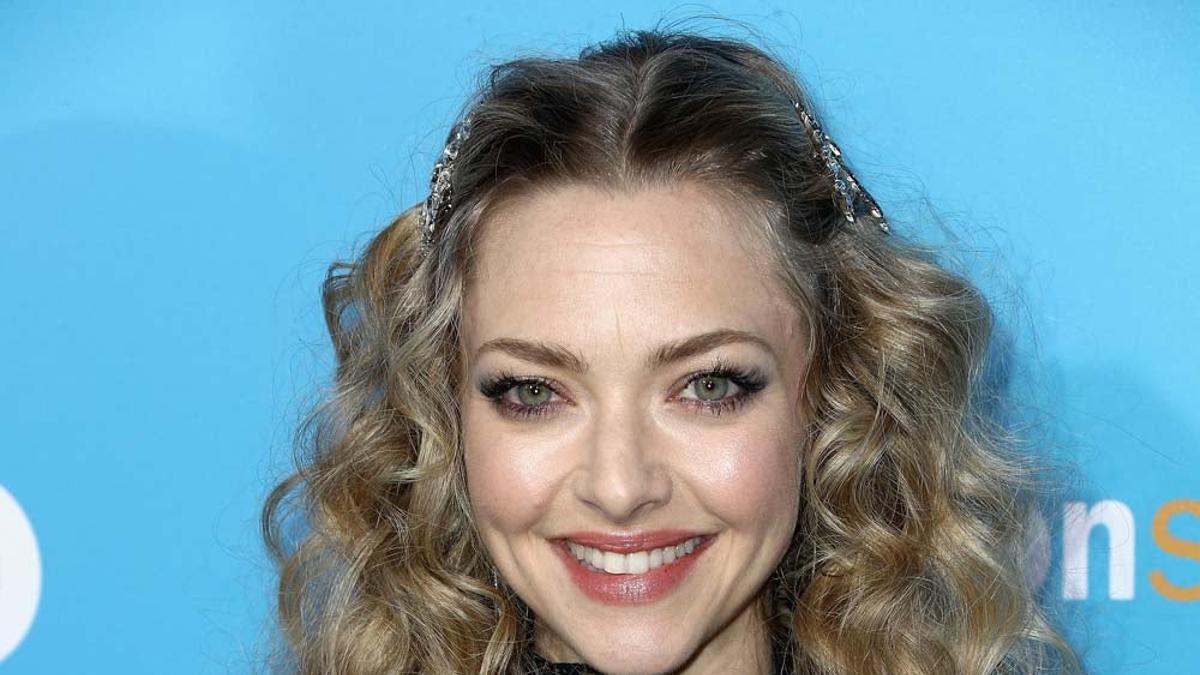 Amanda Seyfried estrena 'Gringo' con vestido de H&amp;M