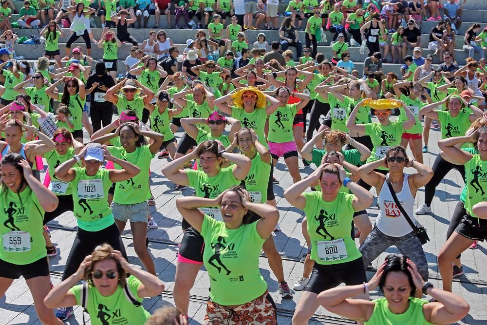 La ola de solidaridad venció a la ola de calor en la Carrera Solidaria Femenina de Vigo, en la que hubo mucha diversión