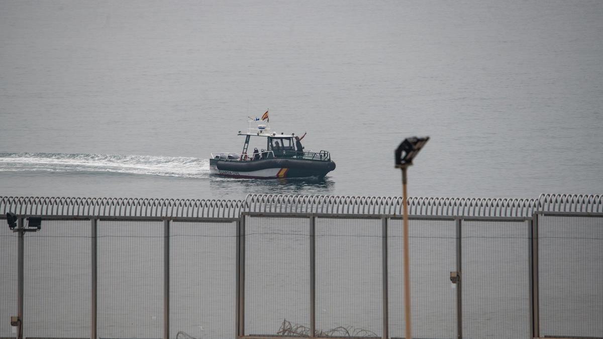 Archivo - Imagen de archivo de la vista de la frontera entre España y Marruecos, en Ceuta