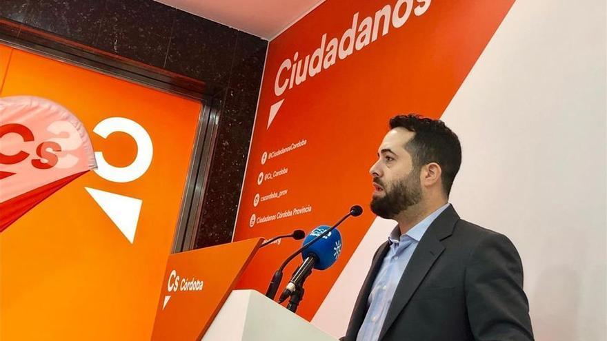 Carrillo aplaude la ampliación de los servicios complementarios en los centros educativos