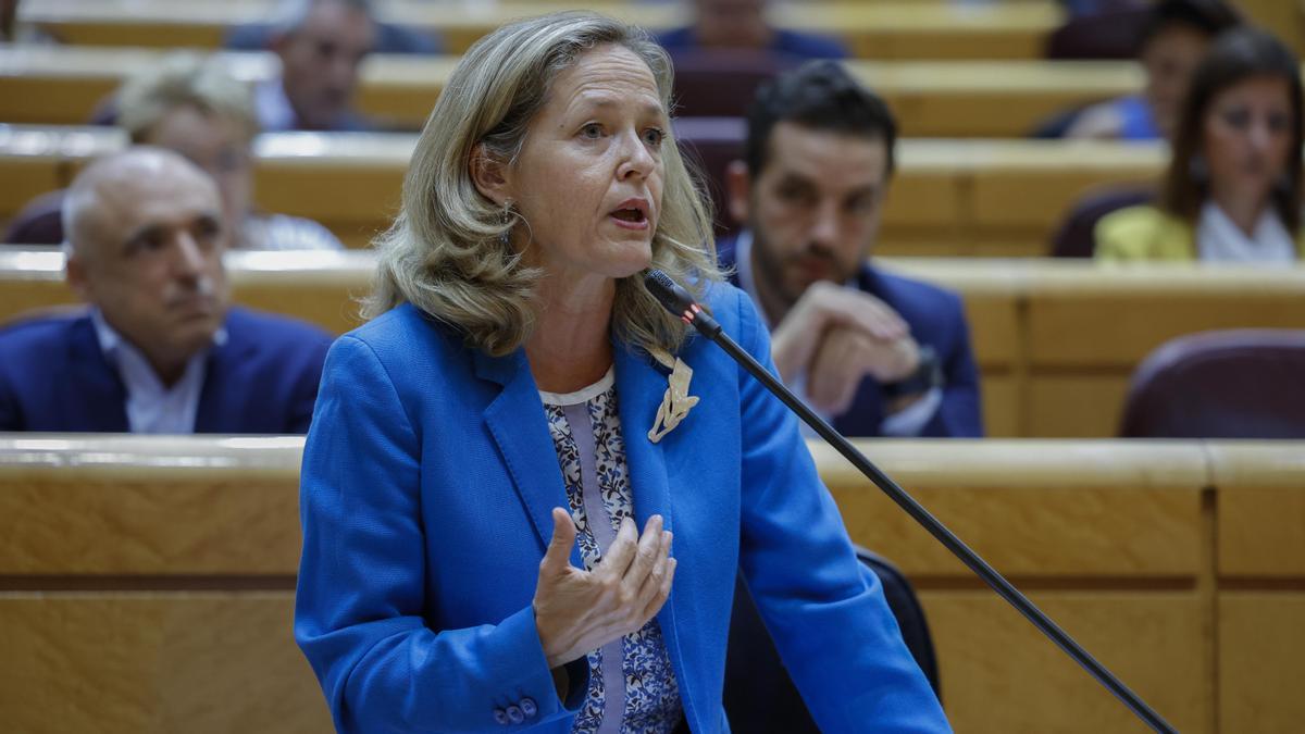 Nadia Calviño, en el pleno del Senado.