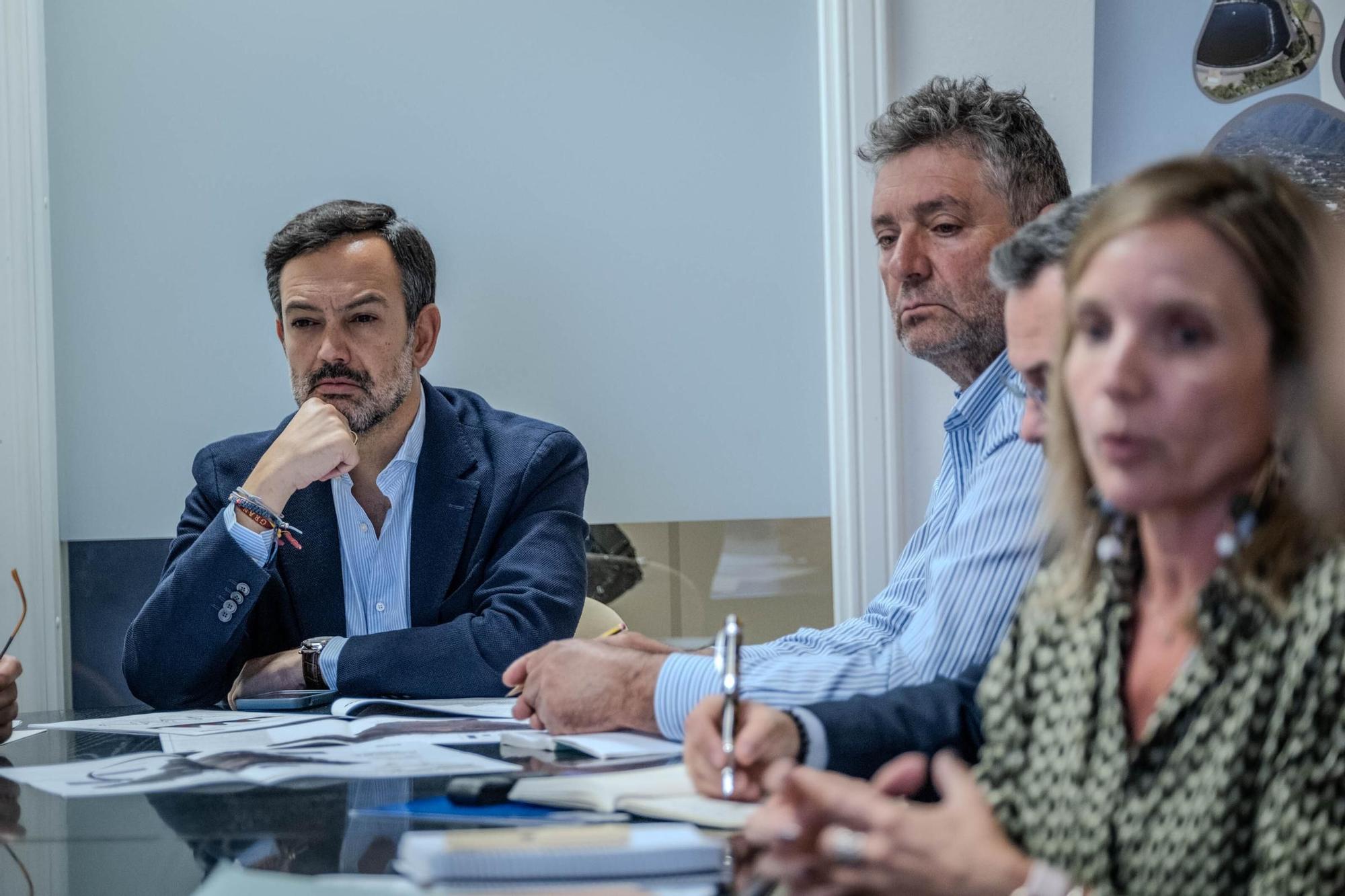 Reunión de los responsables del Cabildo con los representantes de la agricultura y la ganadería de Tenerife sobre medidas para combatir la sequía