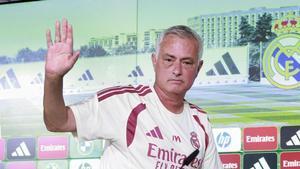 Mourinho torna a la Lliga contra un Espanyol il·lusionat