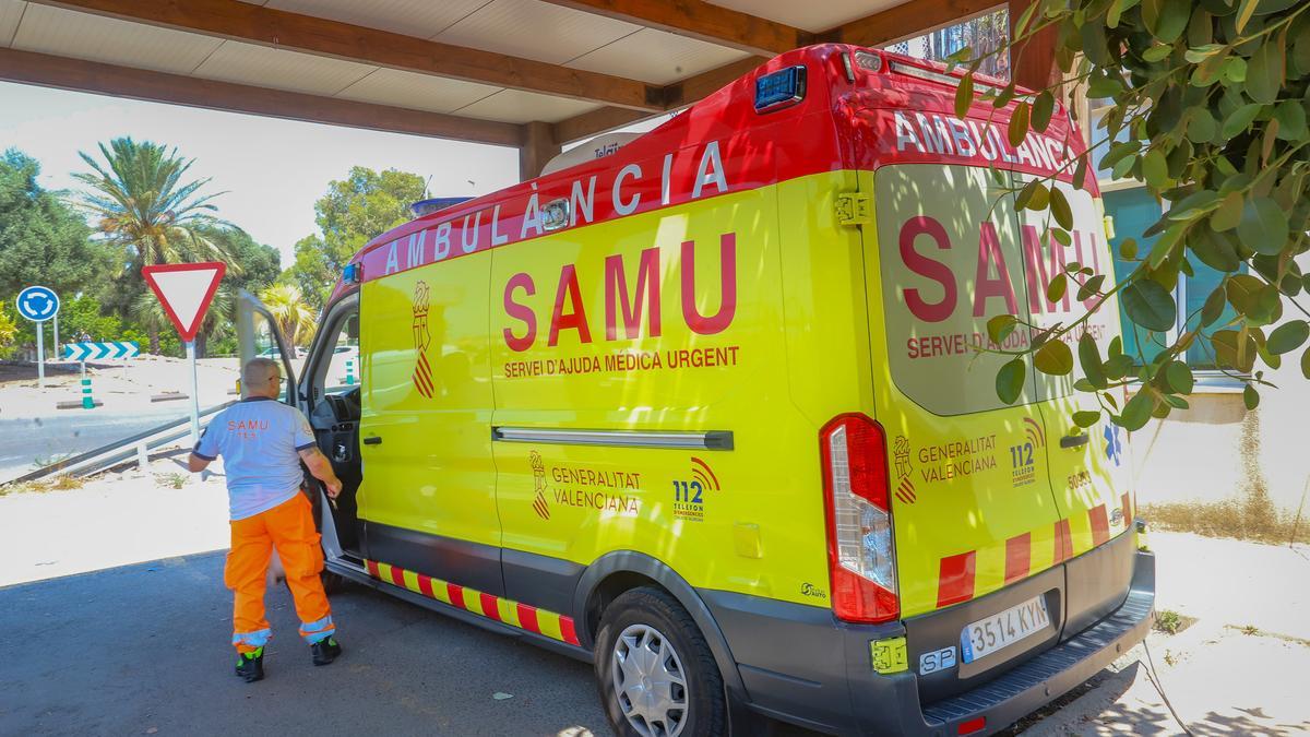 El operario ha fallecido en el acto sin que los profesionales del SAMU desplazados al lugar pudieran hacer nada por su vida.