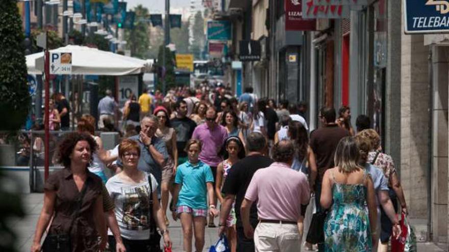 La actividad comercial es la más importante de la ciudad. En la imagen, la avenida Maisonnave.