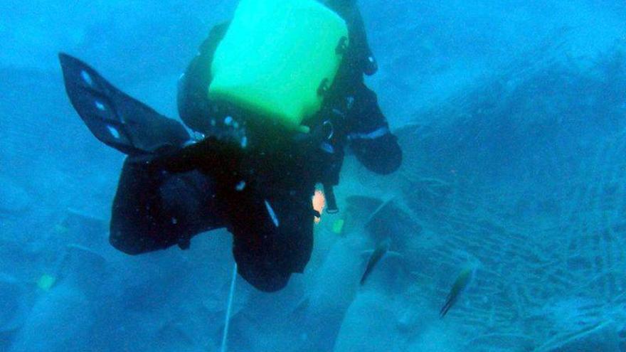 El parque submarino de Alcossebre hunde 2 pecios y ya recibe turistas