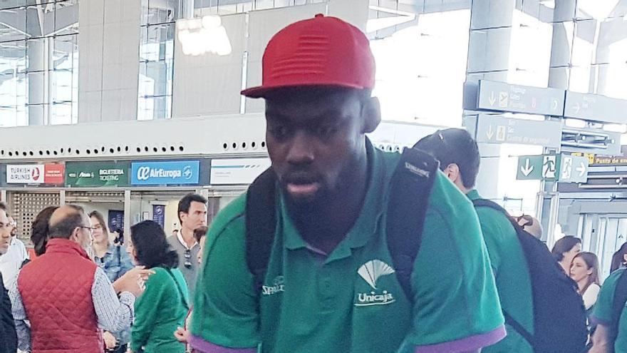 El Unicaja juega en Santiago con la resaca a cuestas