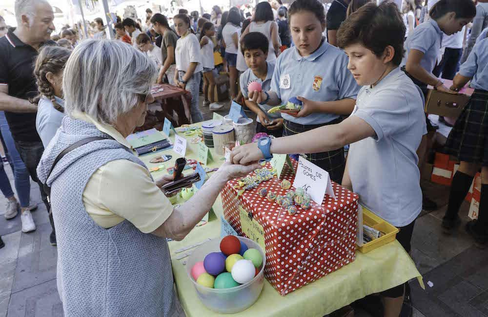 Jóvenes emprendedores y solidarios