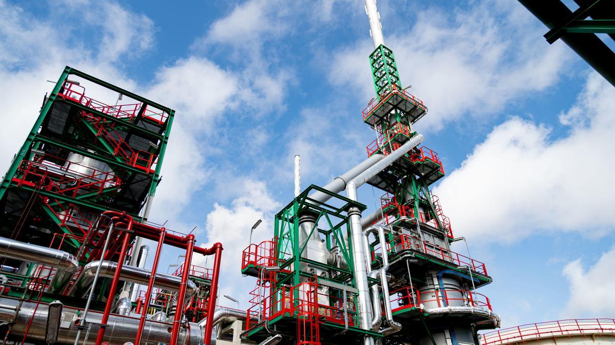 Repsol ha comenzado la producción a gran escala de combustibles renovables en Cartagena