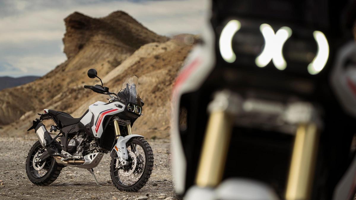 Ducati renueva la DesertX y eleva su capacidad off-road con más potencia y tecnología