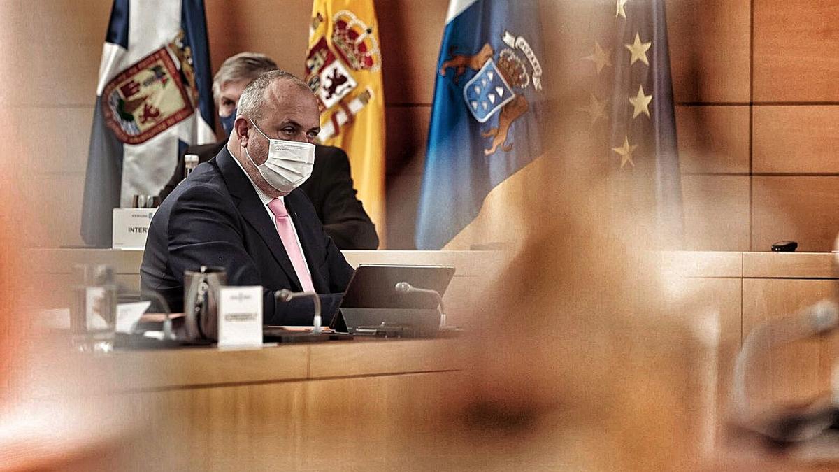 Enrique Arriaga, vicepresidente del Cabildo, en el pleno del Cabildo del pasado lunes.