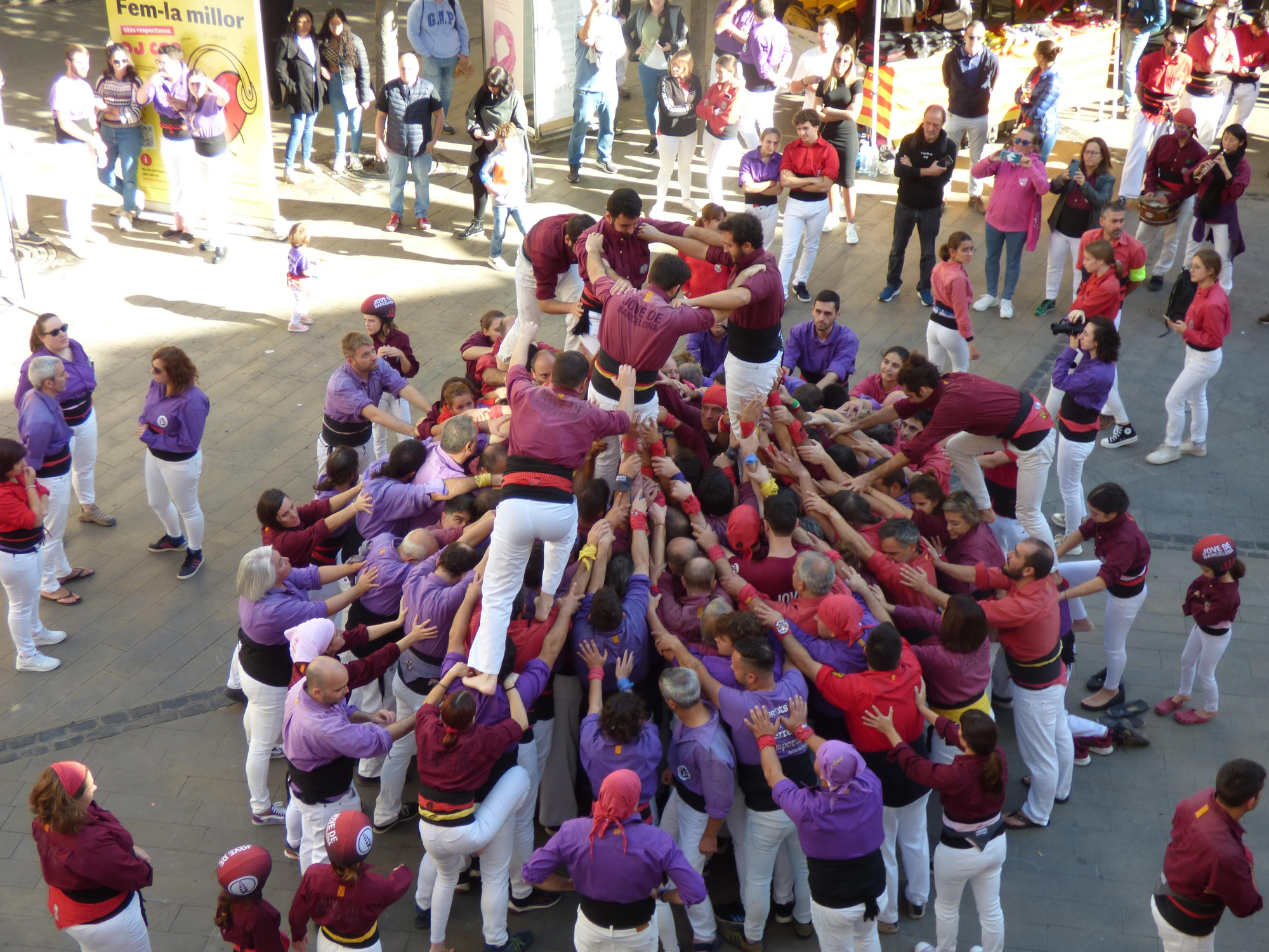 Els Merlots de Figueres celebren el final de temporada acompanyats de la Colla Jove de Barcelona i els Maduixots