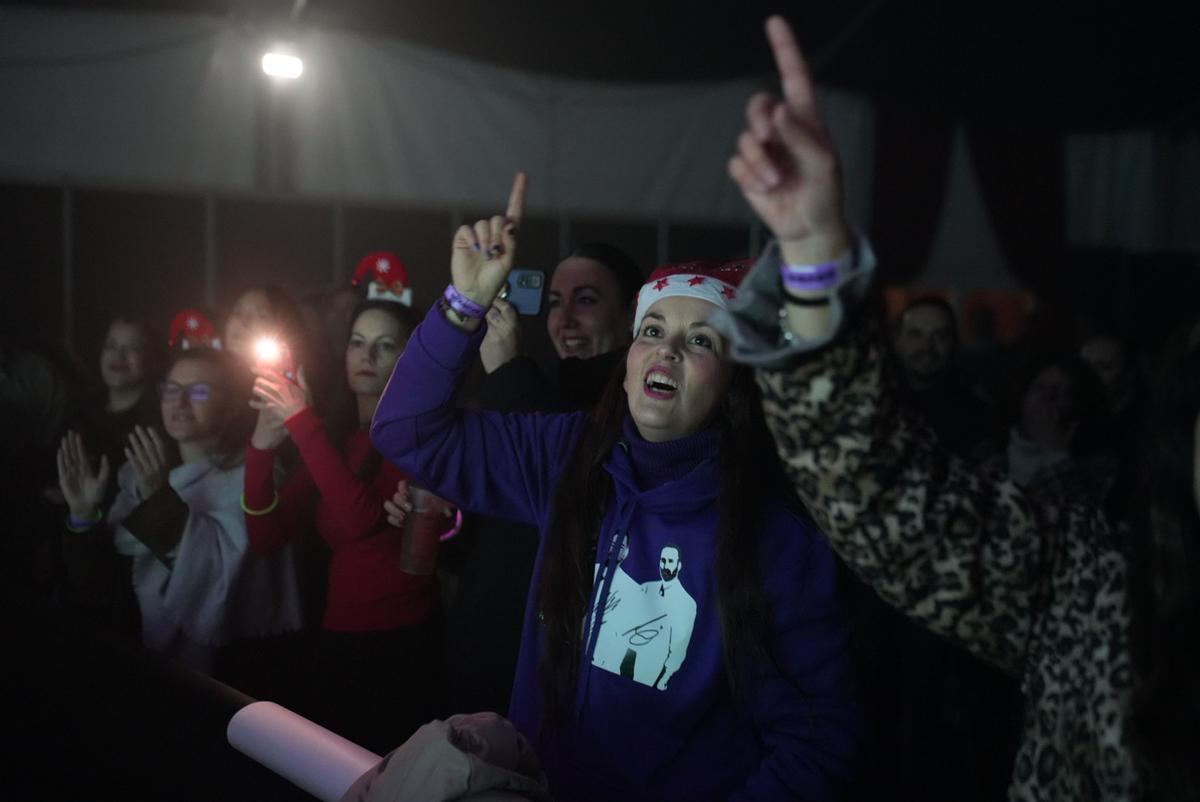 Los Caños llenan de música y nostalgia la plaza de toros de Córdoba