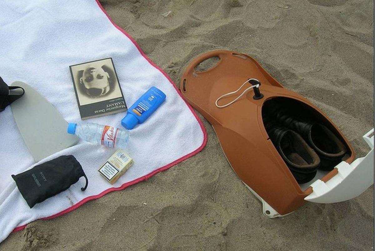 La motxilla per evitar els robatoris a la platja, que s’ha presentat aquest matí a Barcelona. La motxilla per evitar els robatoris a la platja, que s’ha presentat aquest matí a Barcelona.