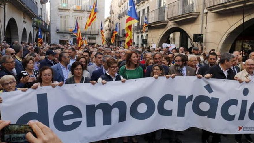 Manifestació encapçalada per l&#039;alcaldessa de Girona, l&#039;any passat.