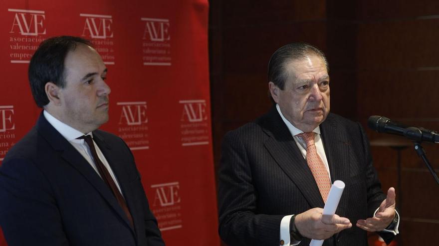 Vicente Boluda, presidente de AVE, pide a Llorca negociar la financiación con el Gobierno: "Lo que va davant va davant"