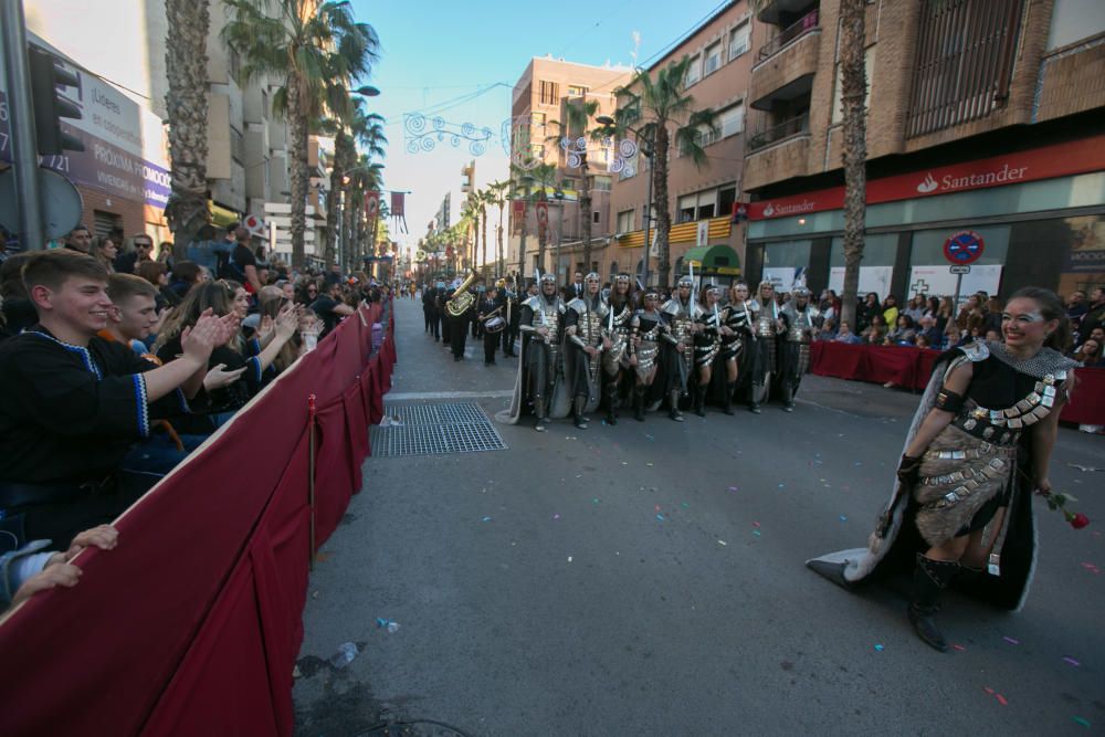 San Vicente celebra su entrada cristiana en las fiestas de Moros y Cristianos 2019