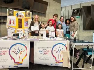 La última escuela rural de Grado recibe el premio a su labor innovadora en materia de proyectos inclusivos y de igualdad