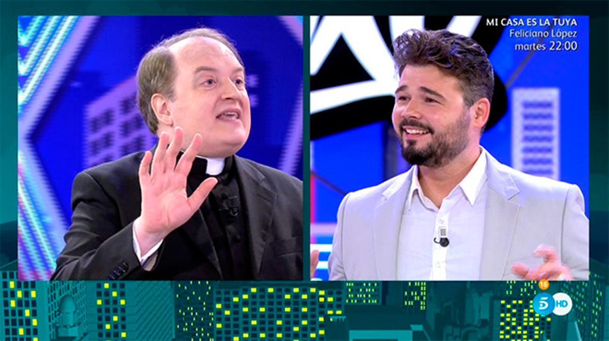 Tercer combat del ’Sálvame Deluxe’: el pare Apeles contra Gabriel Rufián, a Tele 5.