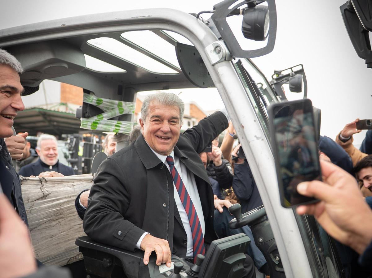 Joan Laporta, durante su precampaña en Mercabarna.